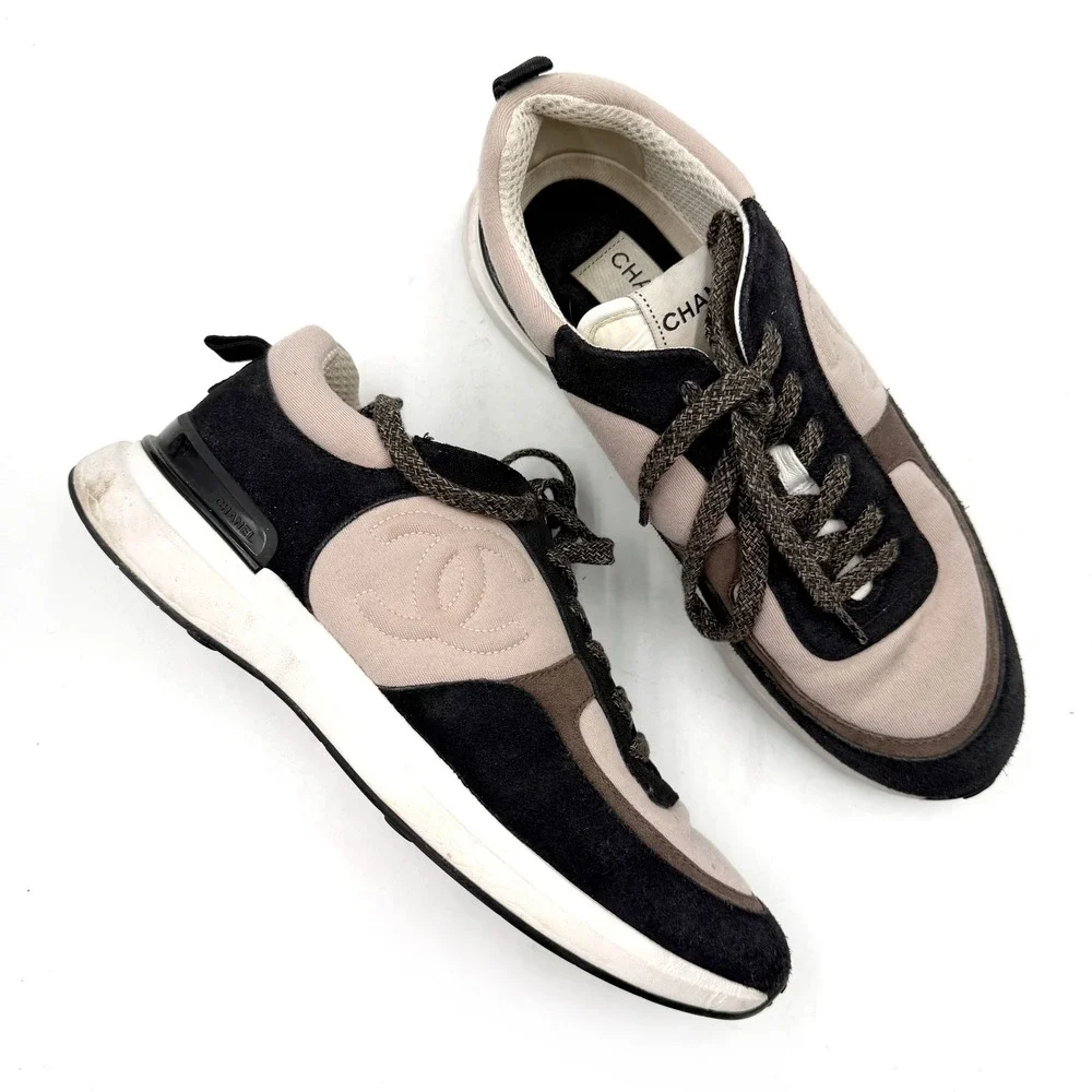 Chanel Suede CC Logo Sneakers Low Top Black Pink Lace-Up‎ Sz 40 / 10 Women